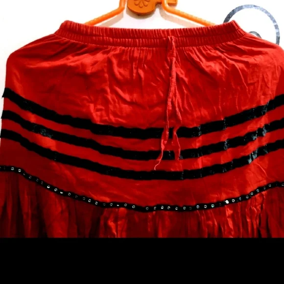 Long Skirt - Picture 2 of 3